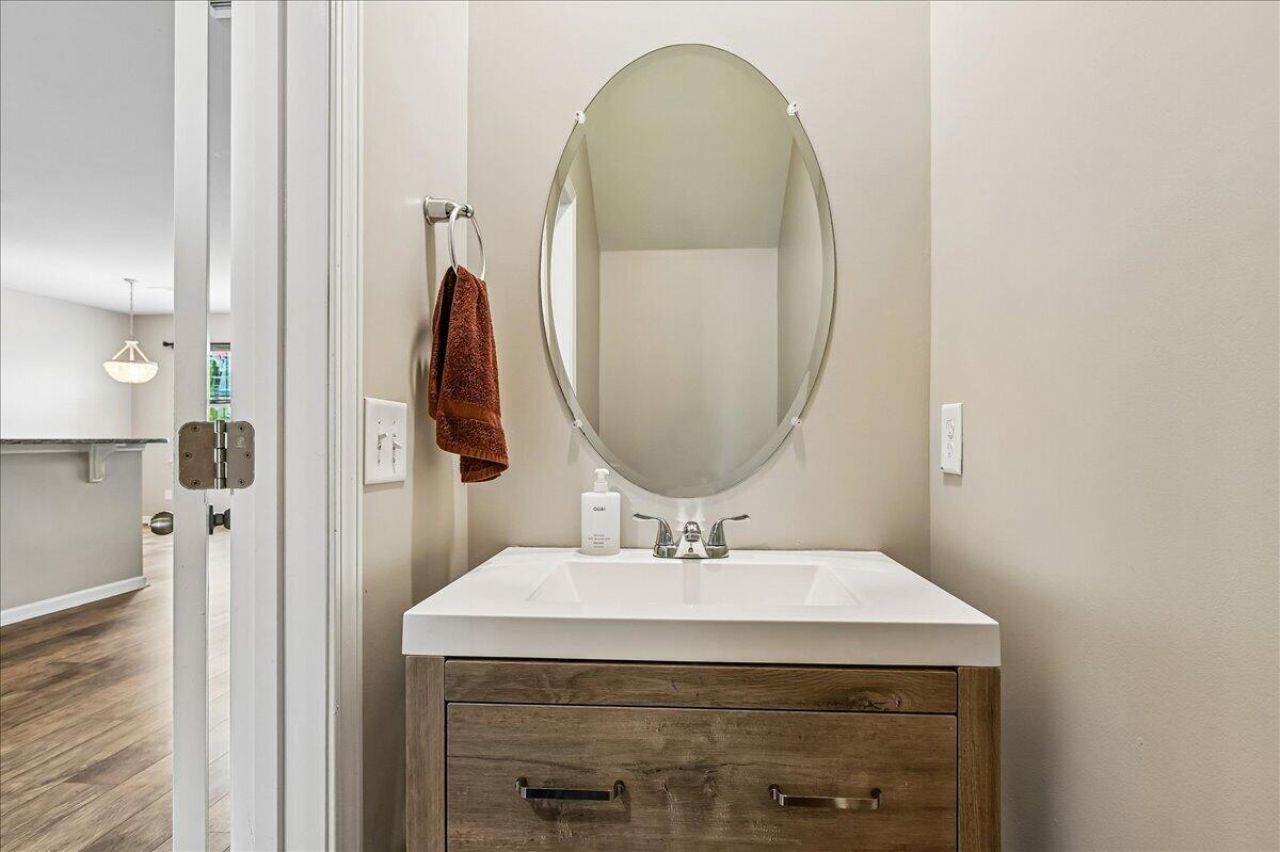 9906 Winged Elm Street Photo 31