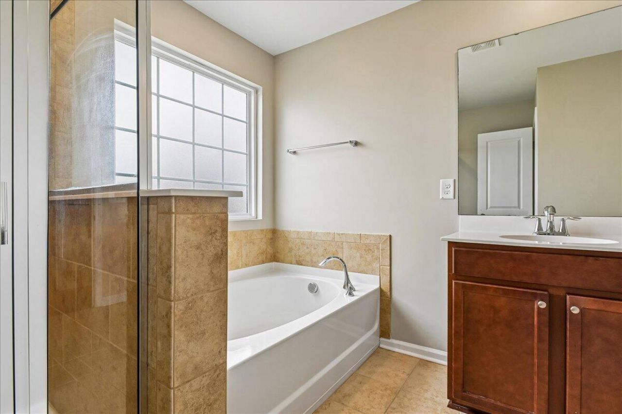 9906 Winged Elm Street Photo 42