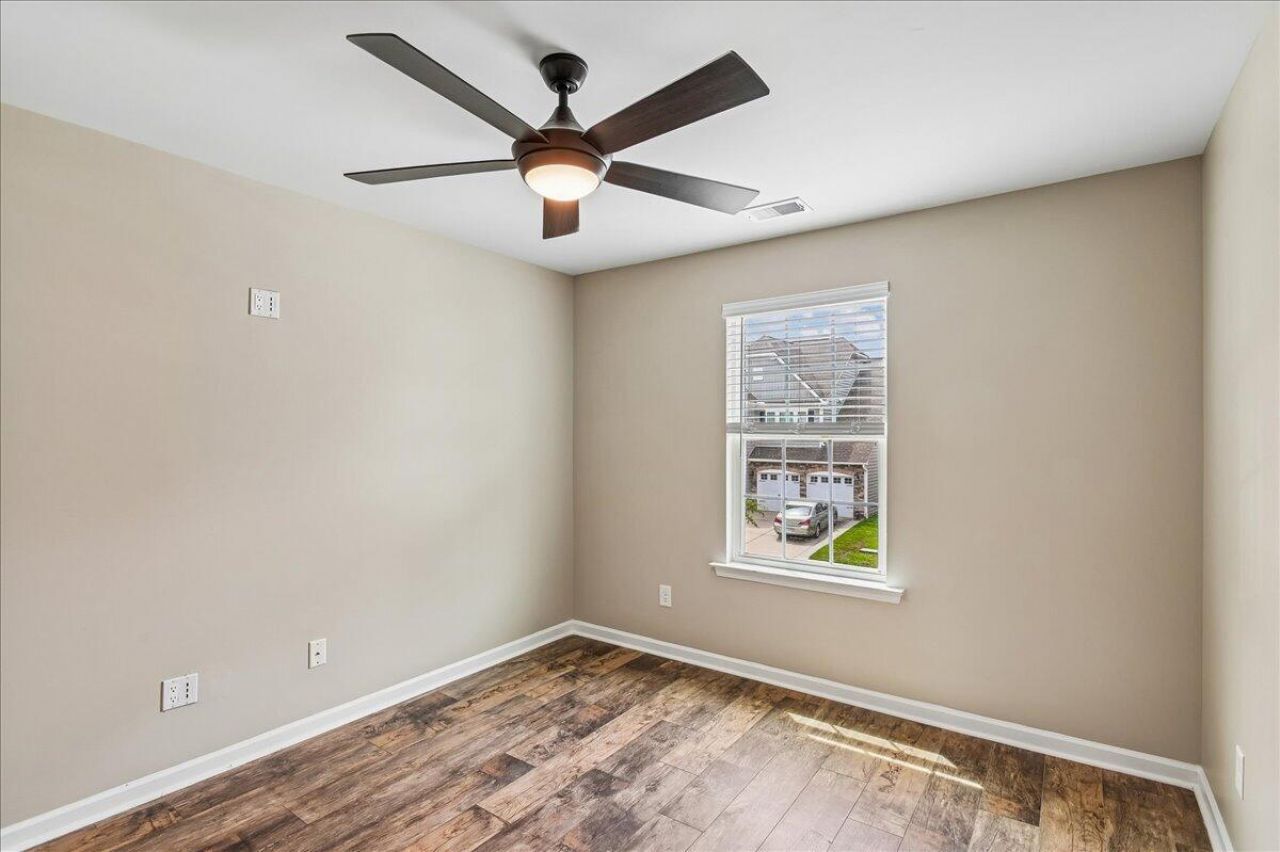 9906 Winged Elm Street Photo 57