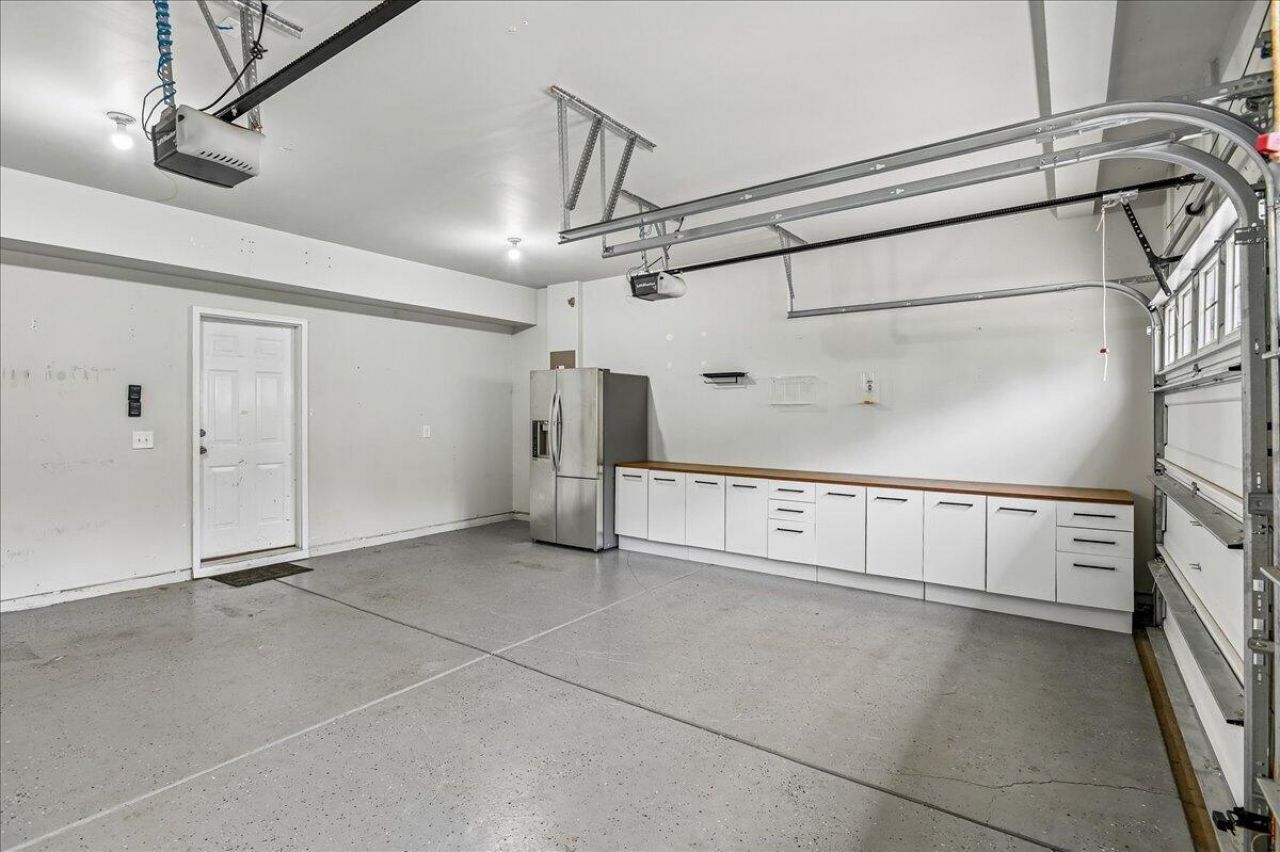 9906 Winged Elm Street Photo 65