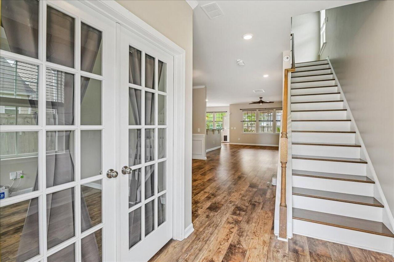 9906 Winged Elm Street Photo 7