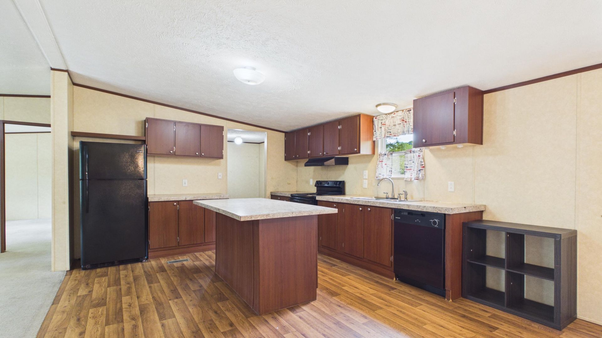 206 Canal Street Photo 6