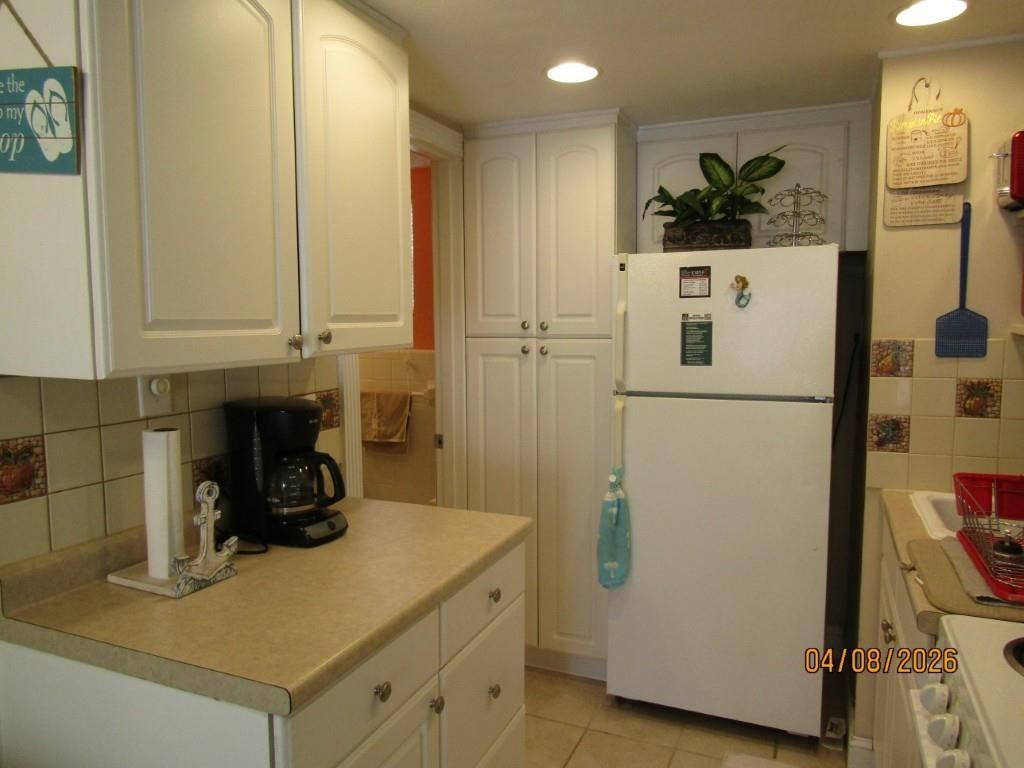 2204 Perrin Dr. Photo 11