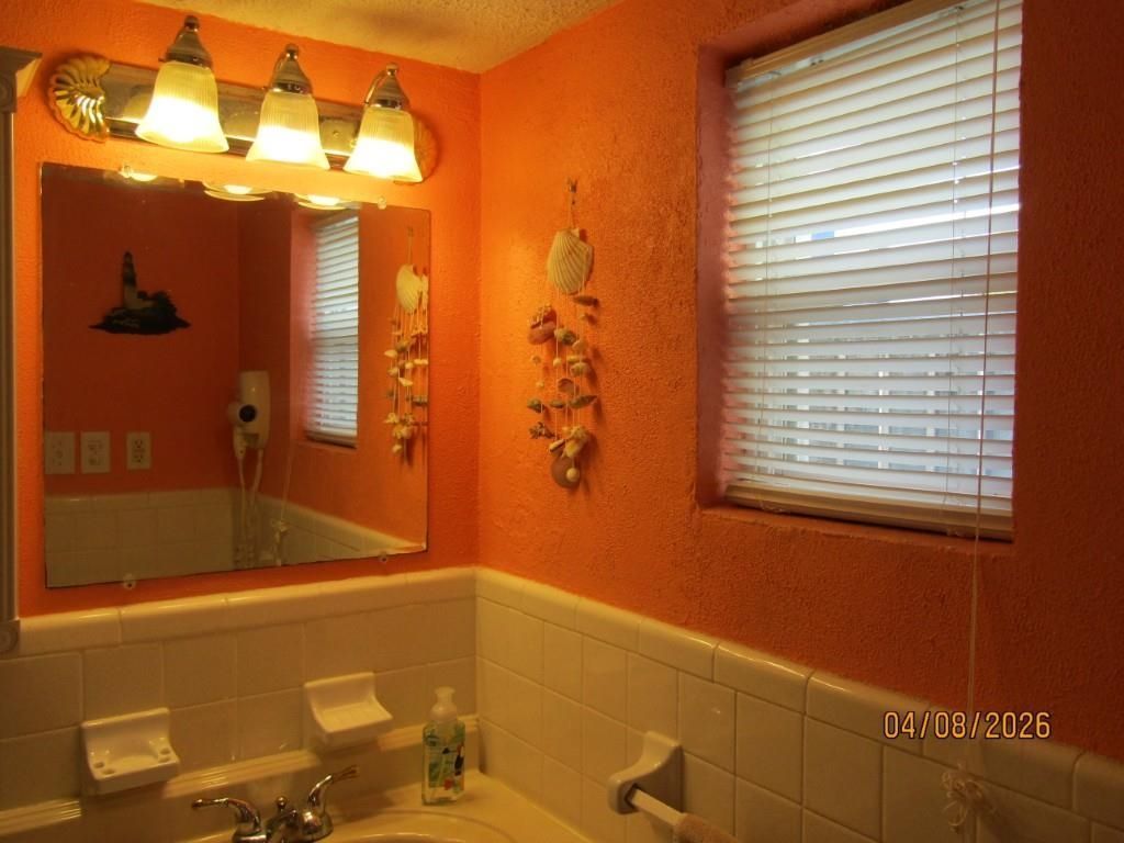 2204 Perrin Dr. Photo 15