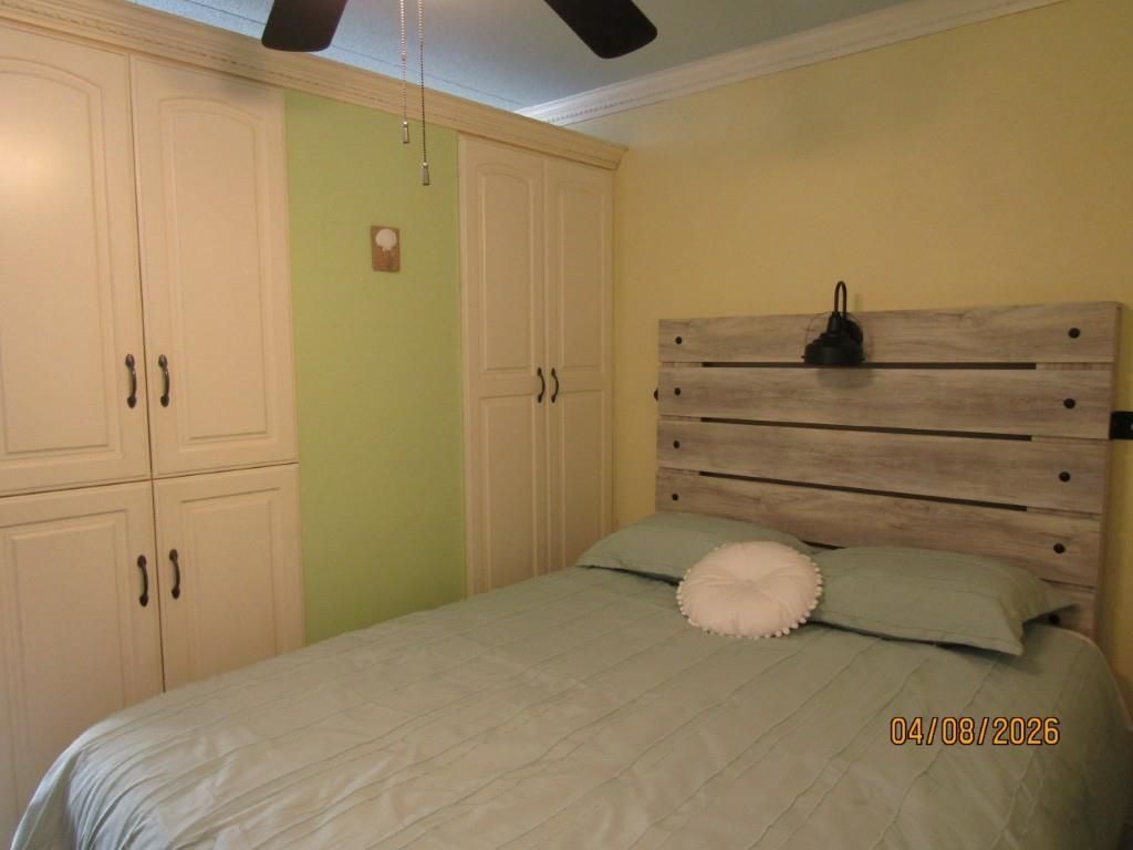 2204 Perrin Dr. Photo 9