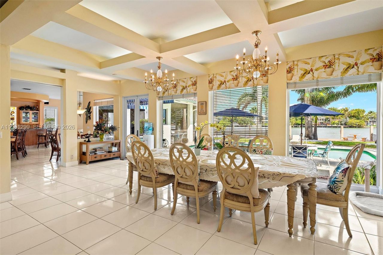 1047 S Southlake Dr, Hollywood, FL 33019 Photo