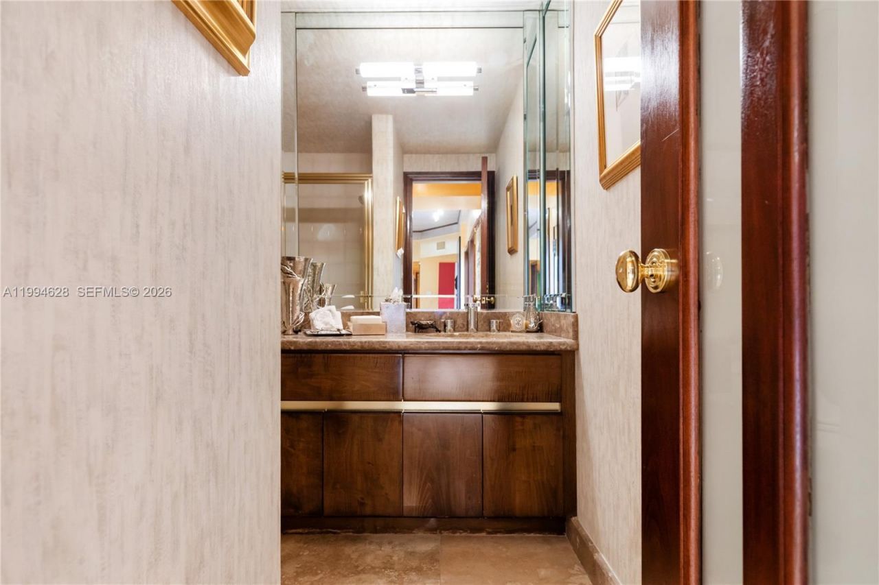 20251 W Oak Haven Cir, Miami, FL 33179 Photo