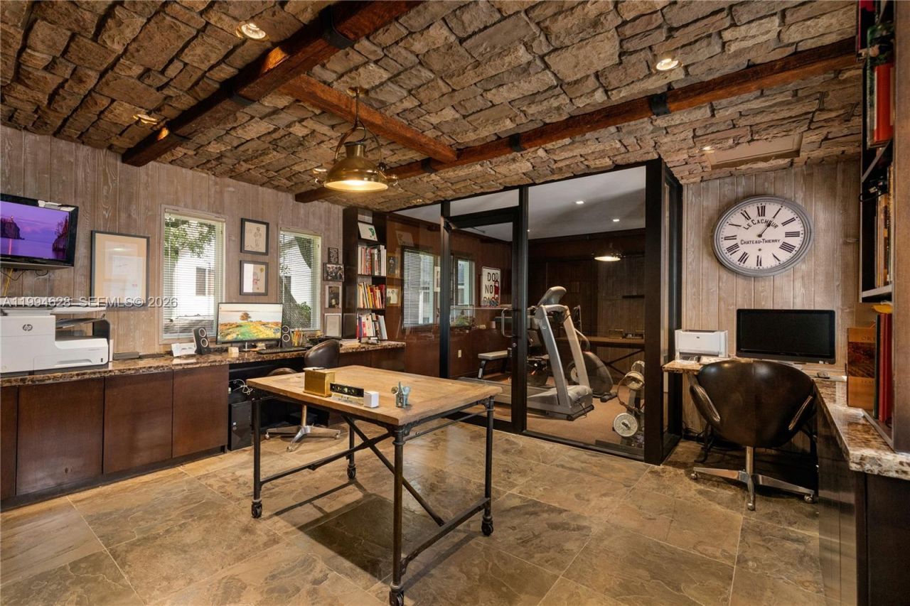 20251 W Oak Haven Cir, Miami, FL 33179 Photo