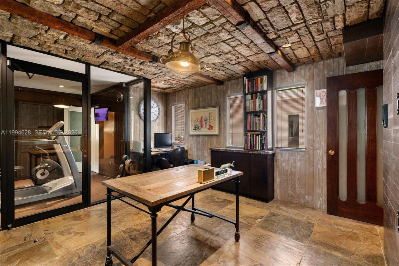 20251 W Oak Haven Cir, Miami, FL 33179 Photo