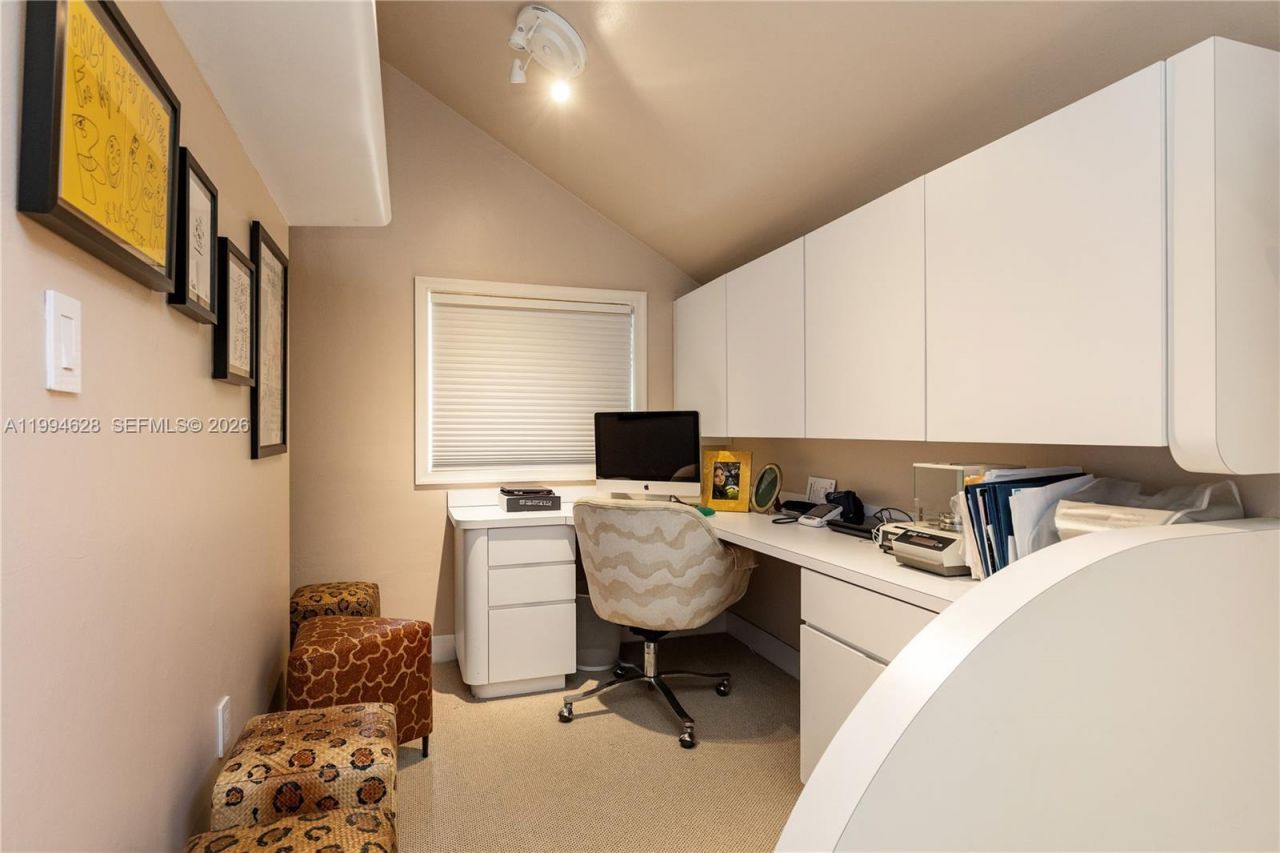 20251 W Oak Haven Cir, Miami, FL 33179 Photo