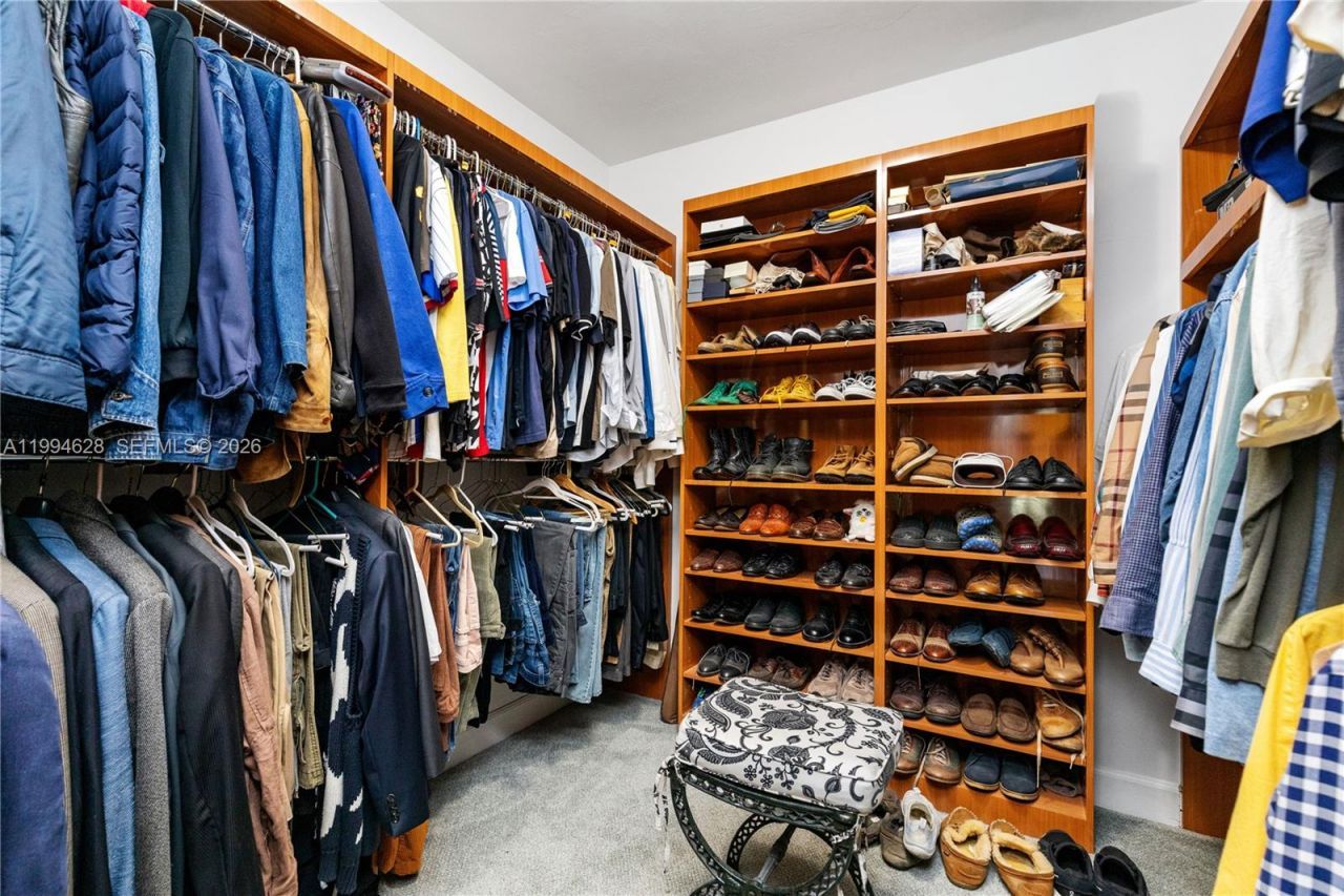 20251 W Oak Haven Cir, Miami, FL 33179 Photo