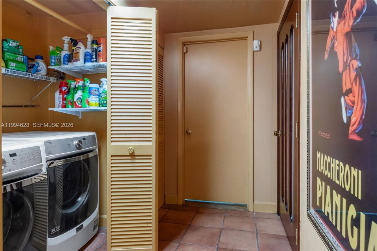 20251 W Oak Haven Cir, Miami, FL 33179 Photo