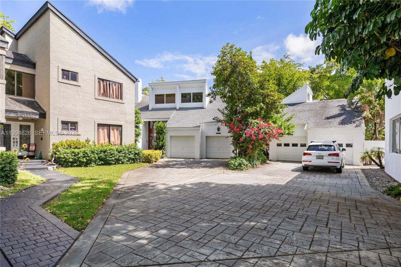 20251 W Oak Haven Cir, Miami, FL 33179 Photo