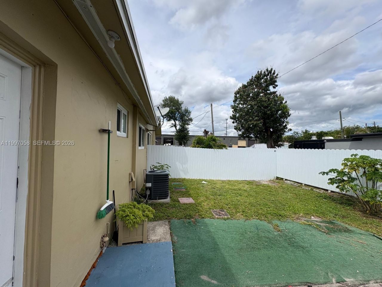 2550 SW 58th Ave , Unit A, West Park, FL 33023 Photo