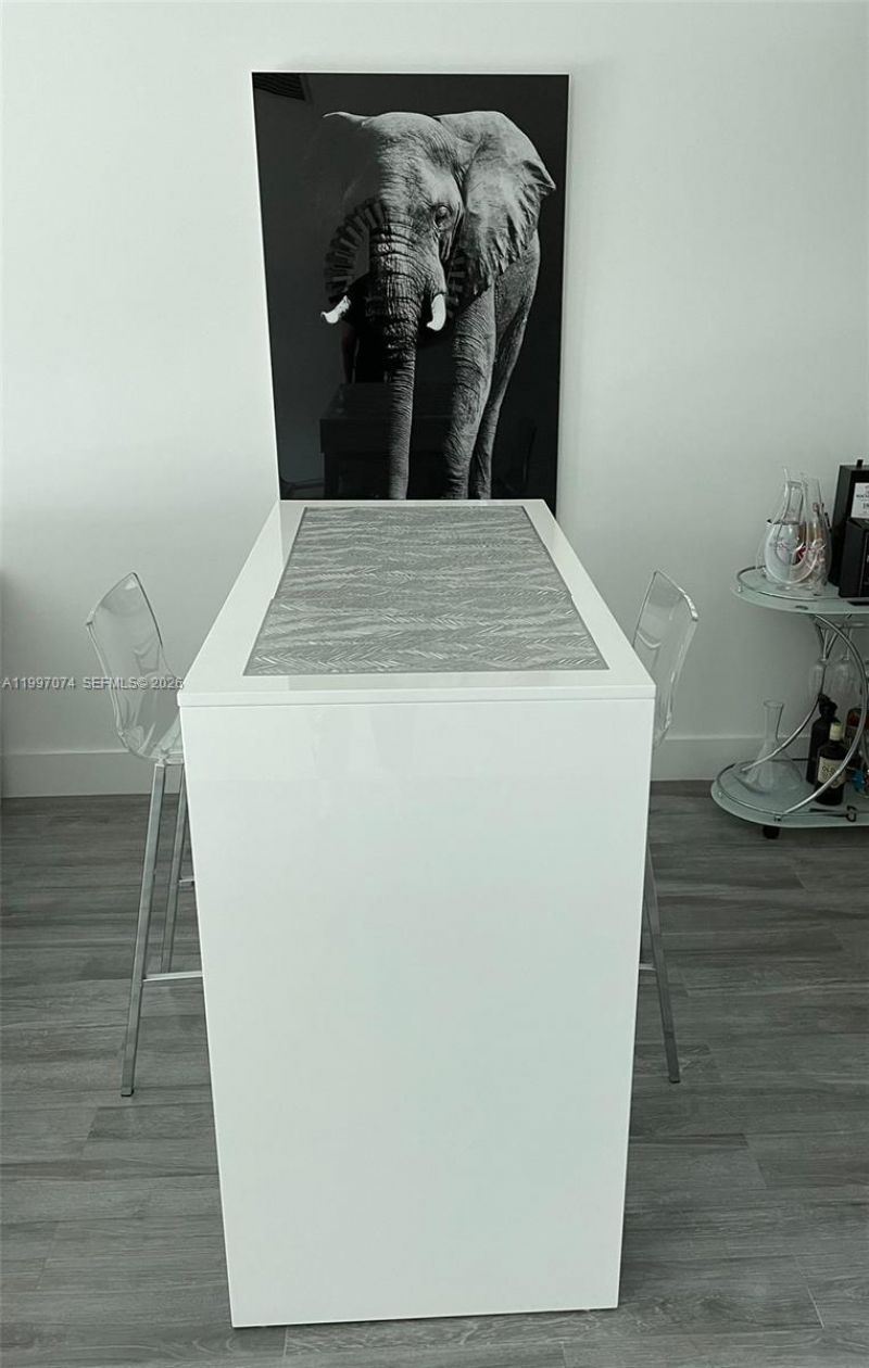 888 Biscayne Blvd , Unit 1810, Miami, FL 33132 Photo