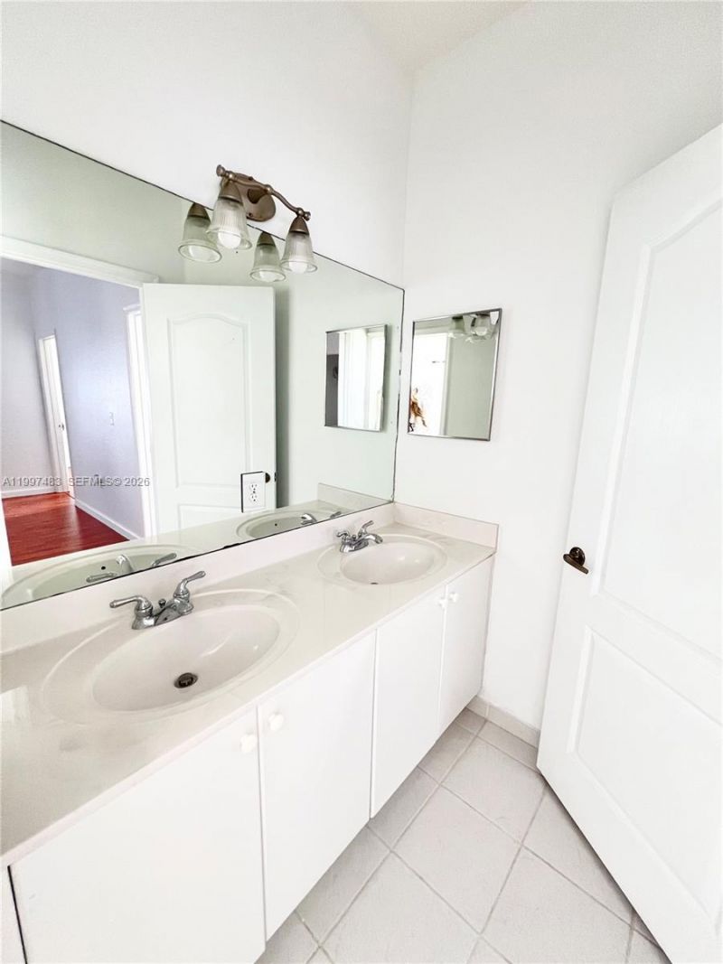 3910 NE 13th Dr, Homestead, FL 33033 Photo