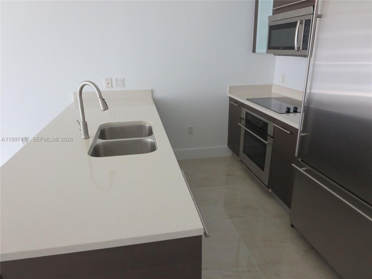 500 Brickell Ave , Unit 3006, Miami, FL 33131 Photo