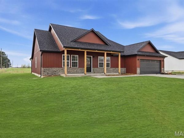 2601 M- Country Drive , Mountain Grove, MO 65711