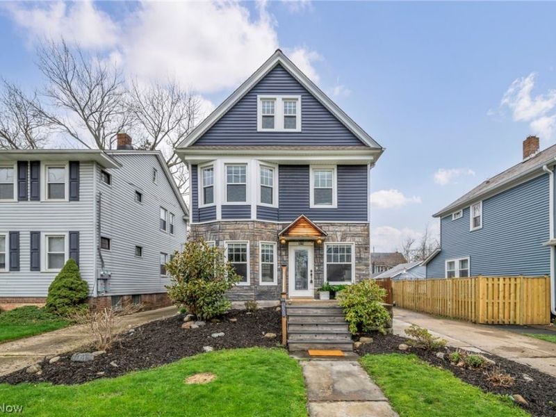 1302 Bonnieview Avenue , Lakewood, OH 44107 Photo 1