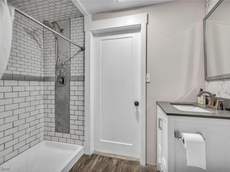 1302 Bonnieview Avenue , Lakewood, OH 44107 Photo 26