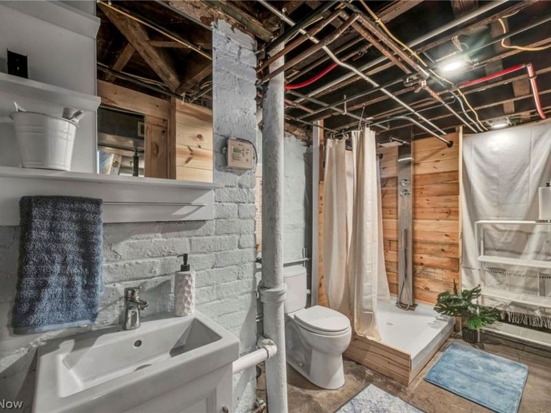 1302 Bonnieview Avenue , Lakewood, OH 44107 Photo 35