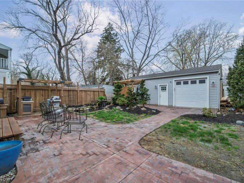 1302 Bonnieview Avenue , Lakewood, OH 44107 Photo 36