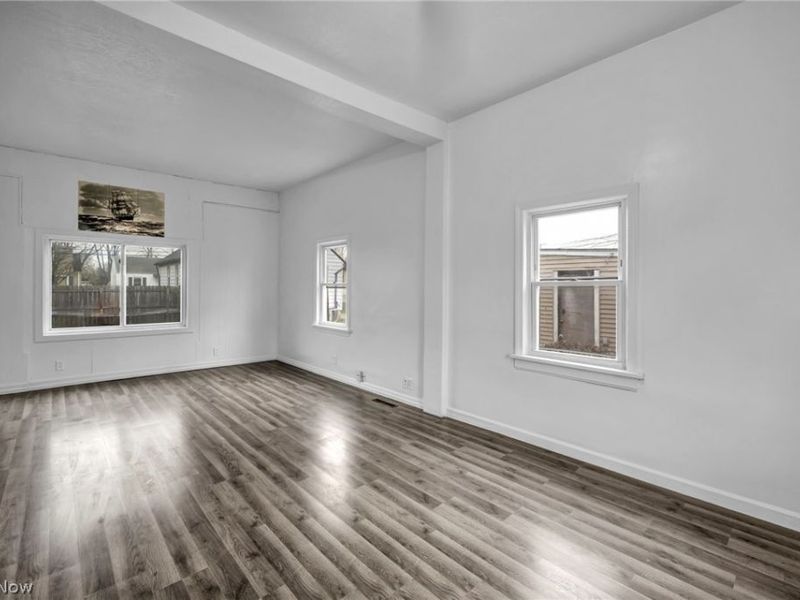 12831 Carrington Avenue, Cleveland, OH 44135 Photo 10