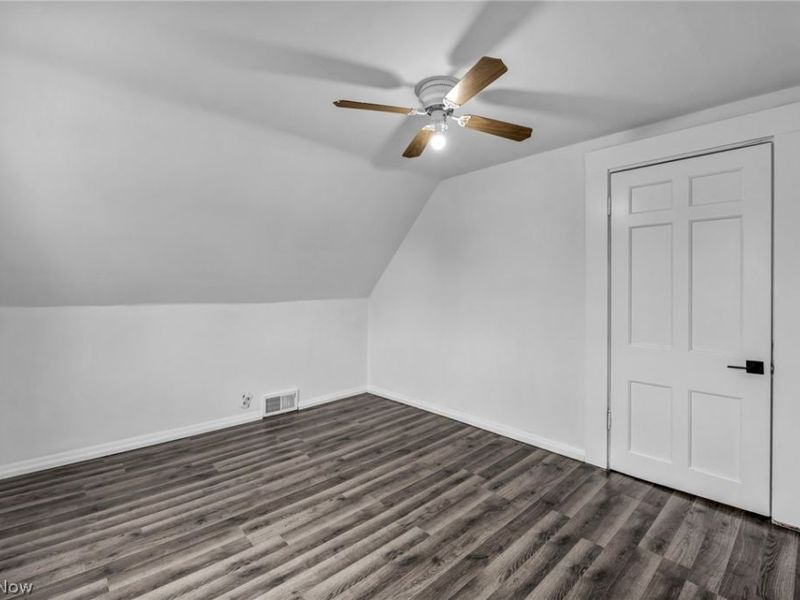 12831 Carrington Avenue, Cleveland, OH 44135 Photo 18