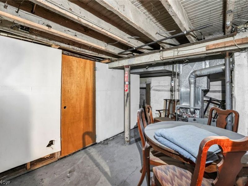 12831 Carrington Avenue, Cleveland, OH 44135 Photo 32