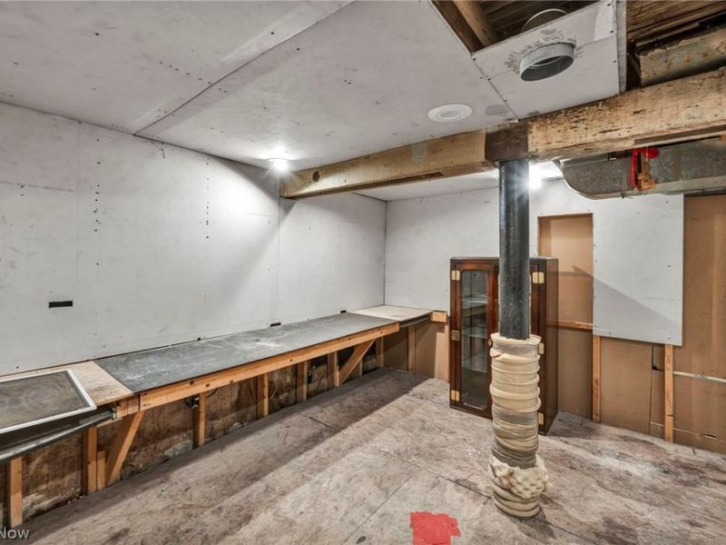 12831 Carrington Avenue, Cleveland, OH 44135 Photo 34