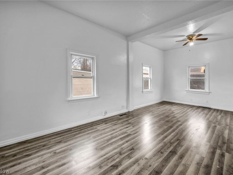 12831 Carrington Avenue, Cleveland, OH 44135 Photo 6