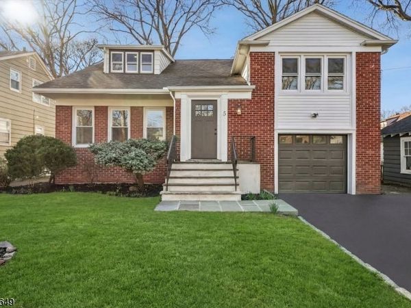 5 Essex Rd, Maplewood, NJ 07040