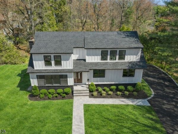 246 Fawn Rdg, Mountainside, NJ 07092