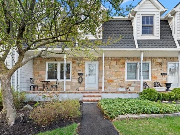 1709 William And Mary Cmn, Hillsborough, NJ 08844