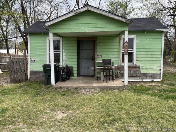 1019 N Kern Avenue , Okmulgee, OK 74447