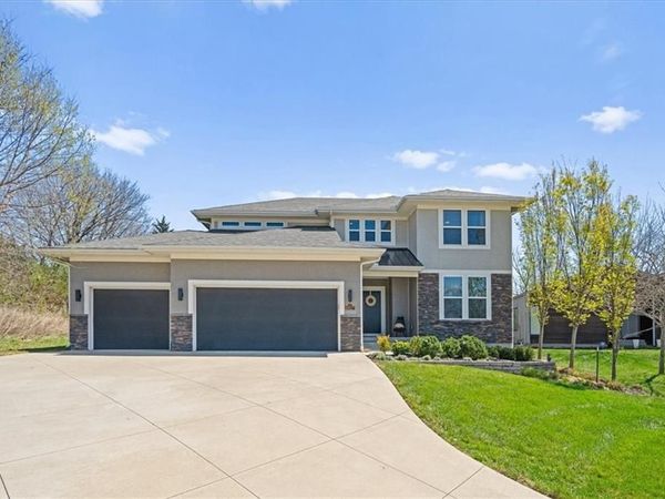 6927 Glenn Lane, Parkville, MO 64152