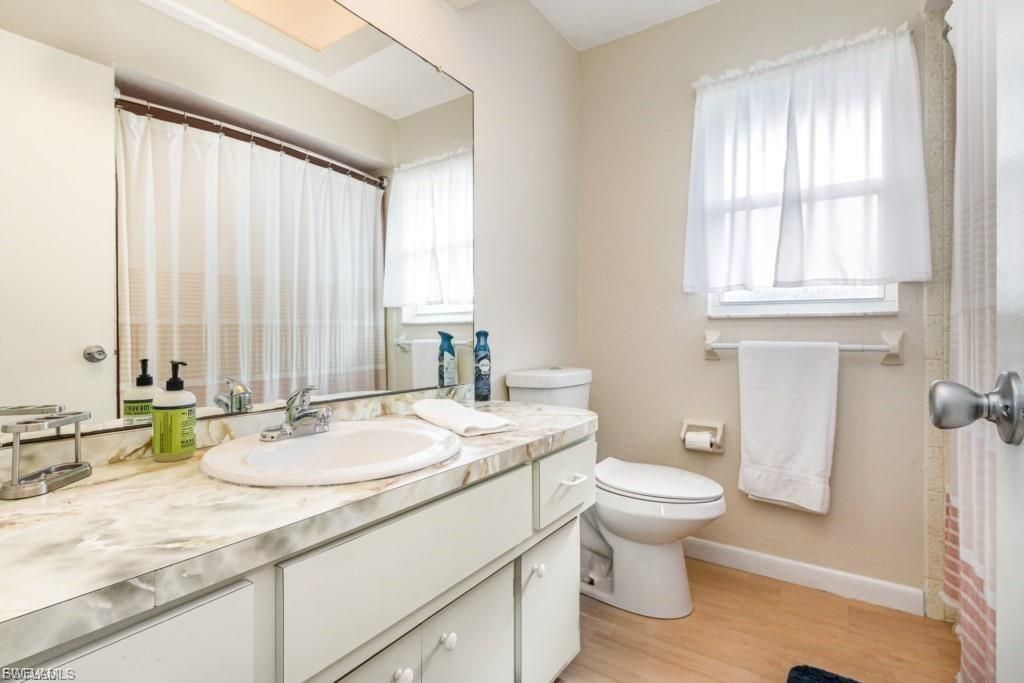 922 SE 25th Ln , Cape Coral, FL 33904 Photo