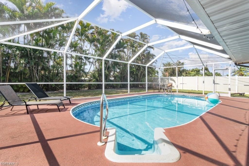 922 SE 25th Ln , Cape Coral, FL 33904 Photo