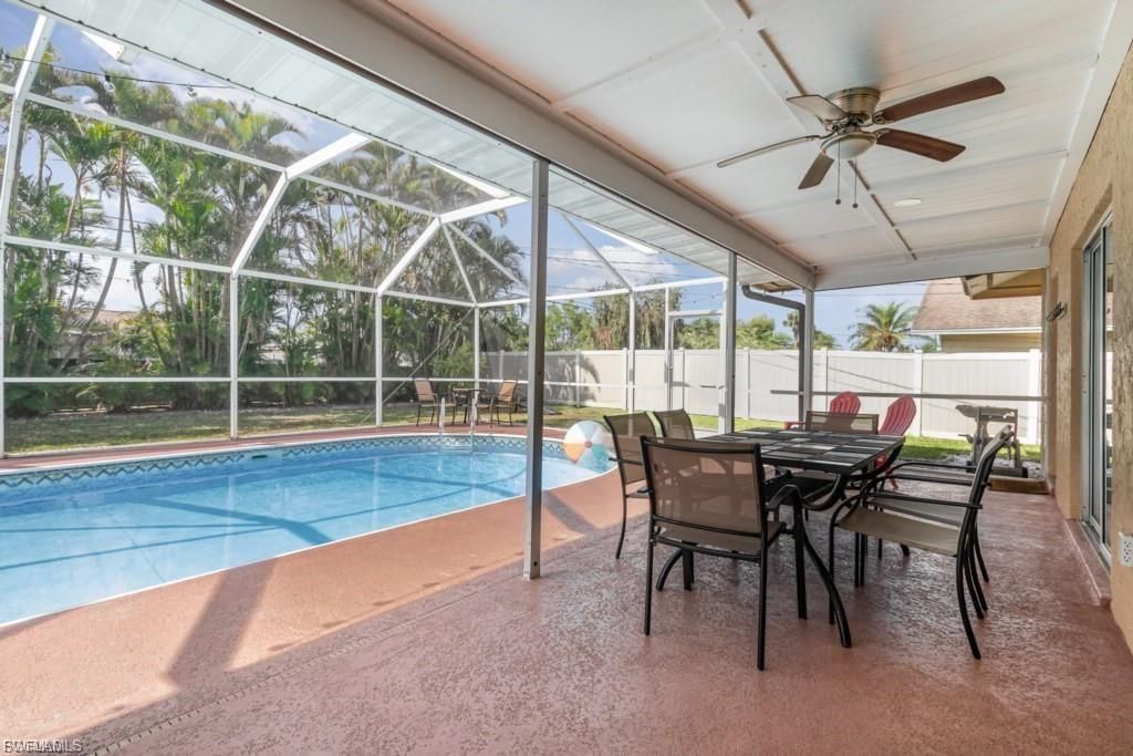 922 SE 25th Ln , Cape Coral, FL 33904 Photo