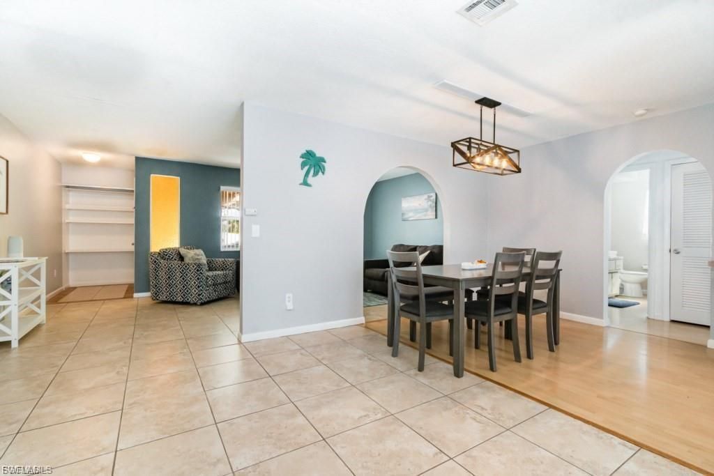 922 SE 25th Ln , Cape Coral, FL 33904 Photo