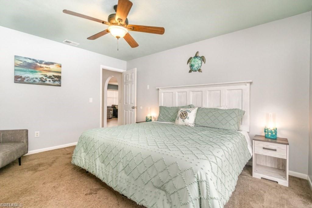 922 SE 25th Ln , Cape Coral, FL 33904 Photo