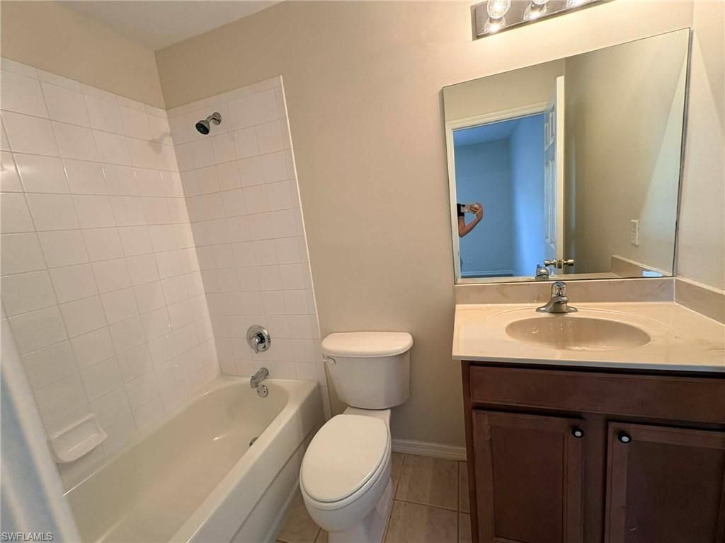 8140 Pacific Beach Dr, Fort Myers, FL 33966 Photo