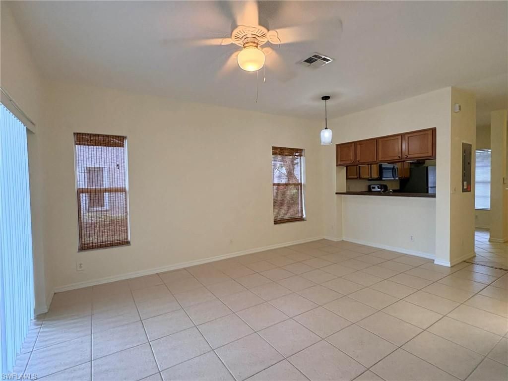 8140 Pacific Beach Dr, Fort Myers, FL 33966 Photo