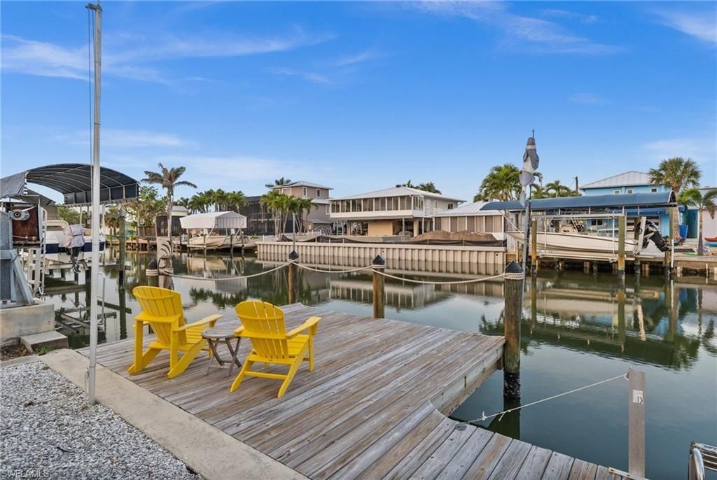 2331 Lemon St, Saint James City, FL 33956 Photo