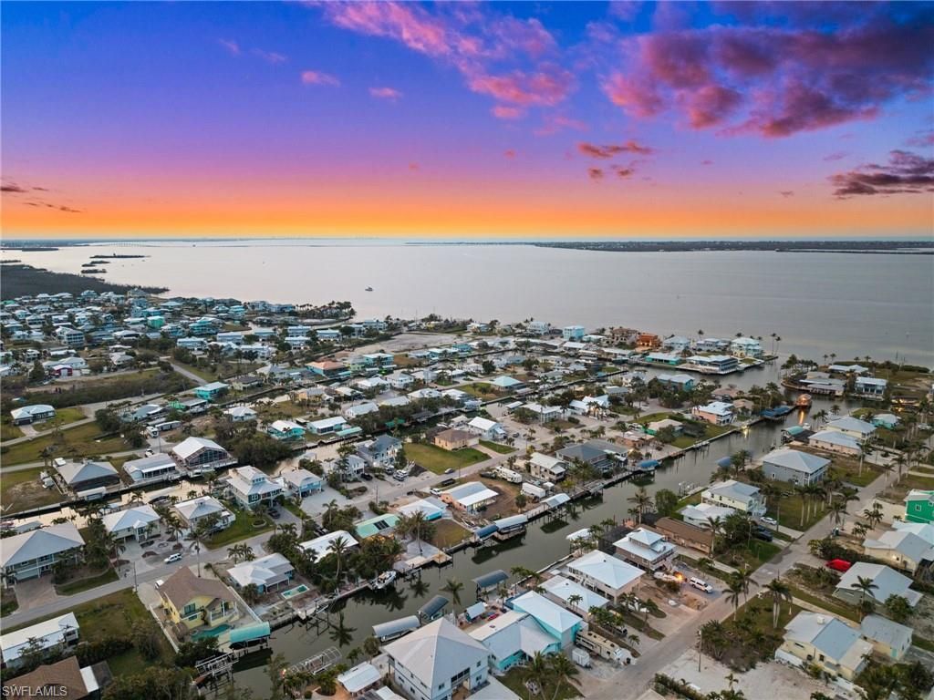 2331 Lemon St, Saint James City, FL 33956 Photo