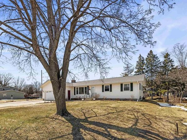 1109 MORNINGSIDE COURT, Marinette, WI 54143