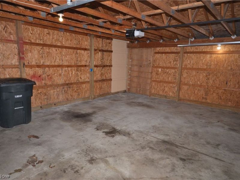 486 Howe Street, Akron, OH 44307 Photo 25