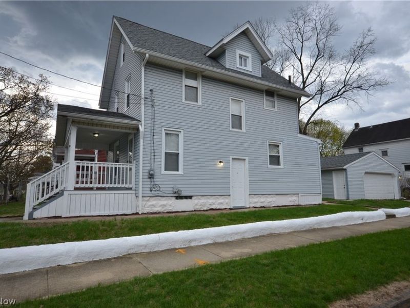 486 Howe Street, Akron, OH 44307 Photo 4