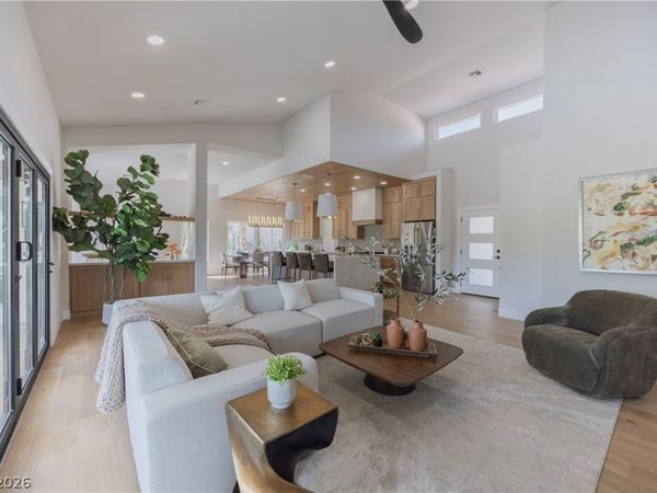 2548 Golfside Drive , Las Vegas, NV 89134