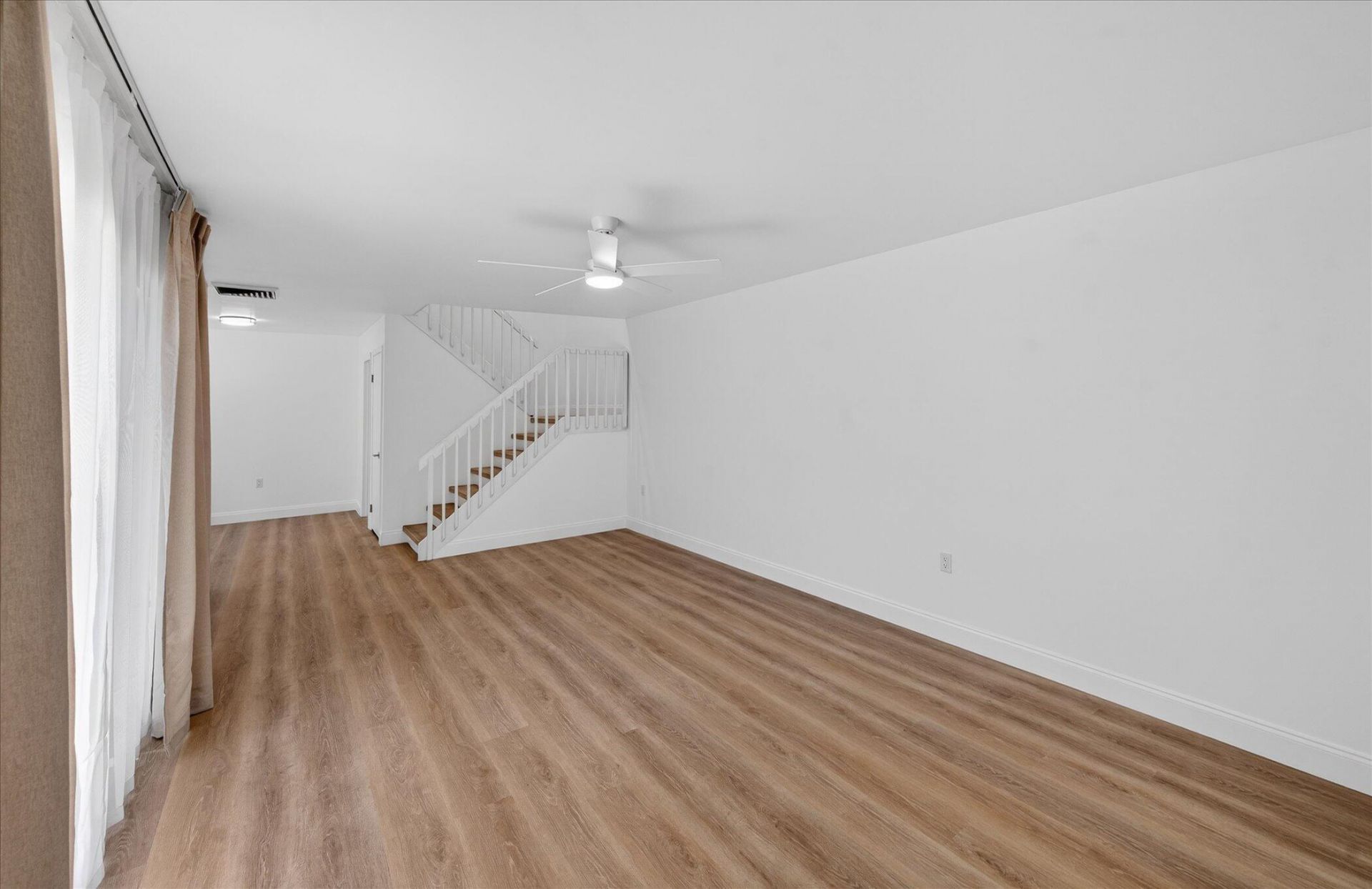 1617 16th Way, West Palm Beach, FL 33407 Photo